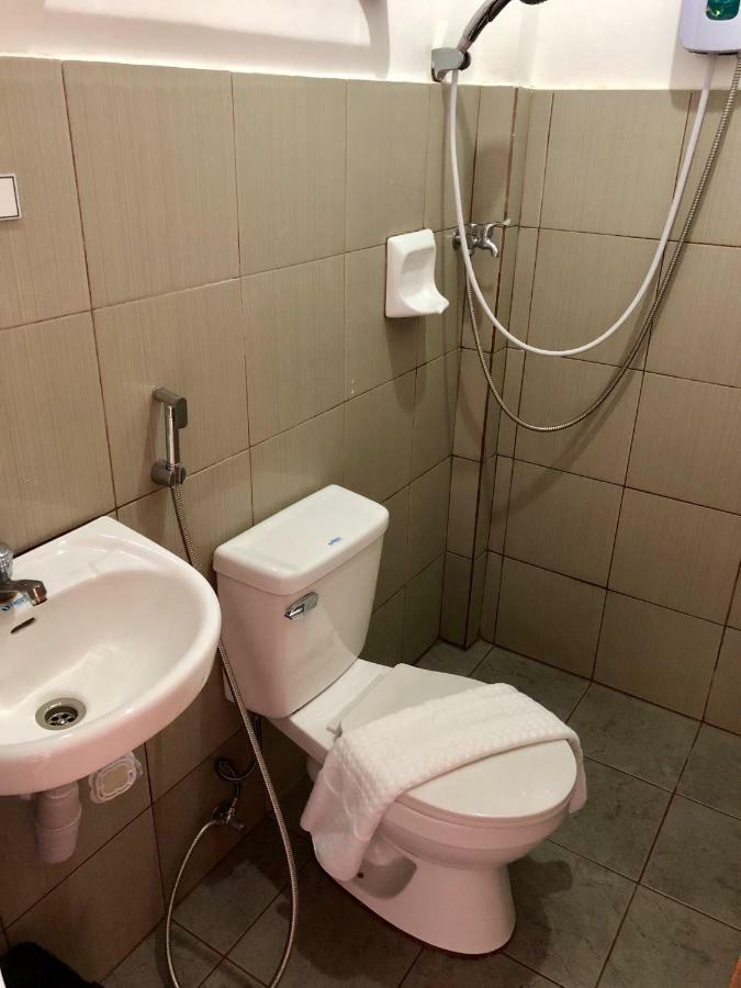 Kent Travellers' Inn Coron Dış mekan fotoğraf